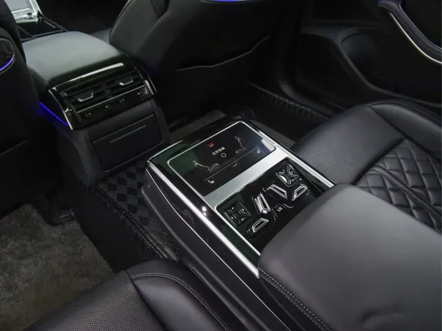 Audi A8 — Фото автомобиля 8
