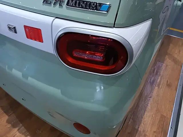 Wuling Hongguang Mini EV — Фото автомобиля 7