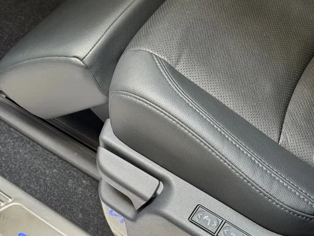 Toyota Sienna — Фото автомобиля 20