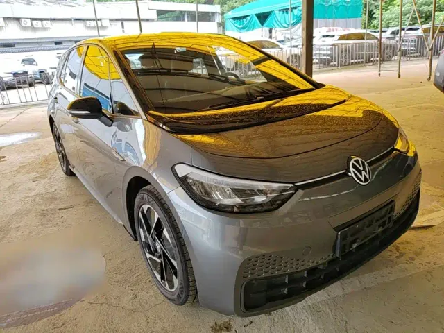 Volkswagen ID.3 — Фото автомобиля 3