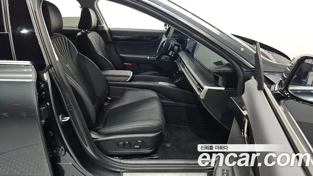 Hyundai Grandeur Grandeur (GN7) 2.5 Бензин 2WD — Фото автомобиля 20
