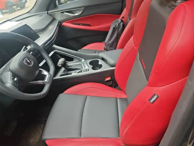 Changan CS35 Plus — Фото автомобиля 10
