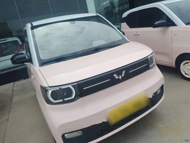 Wuling Hongguang Mini EV — Фото автомобиля 3