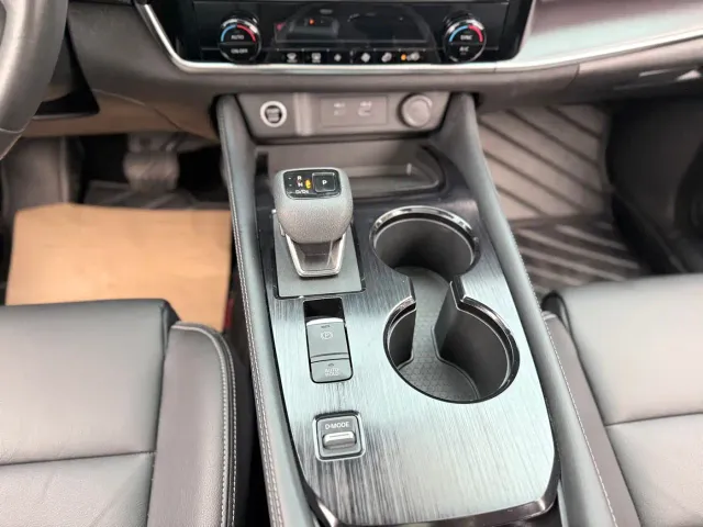 Nissan X-Trail — Фото автомобиля 13