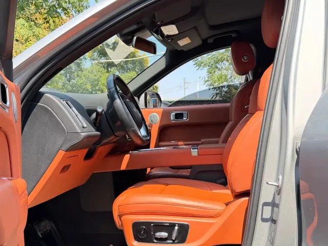 Li Auto L8 — Фото автомобиля 7