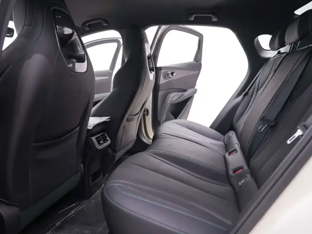 BYD Seal 06 — Фото автомобиля 21
