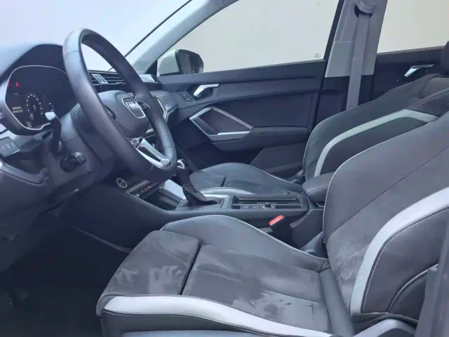 Audi Q3 — Фото автомобиля 16