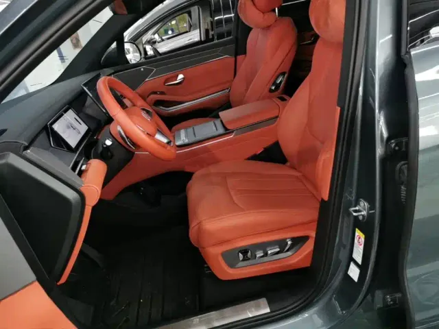 BYD Tang L — Фото автомобиля 14