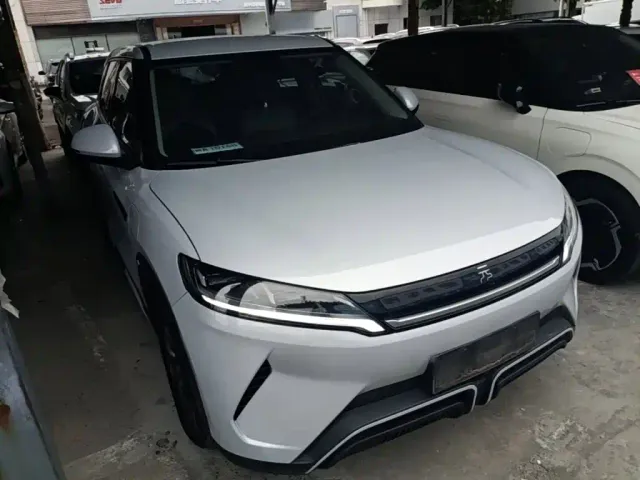 BYD Yuan UP — Фото автомобиля 3