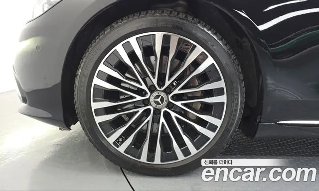 Mercedes-Benz S-Class — Фото автомобиля 5