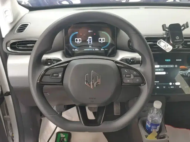 Leapmotor T03 — Фото автомобиля 10