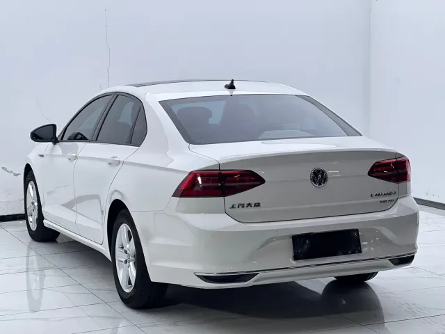 Volkswagen Lamando — Фото автомобиля 30