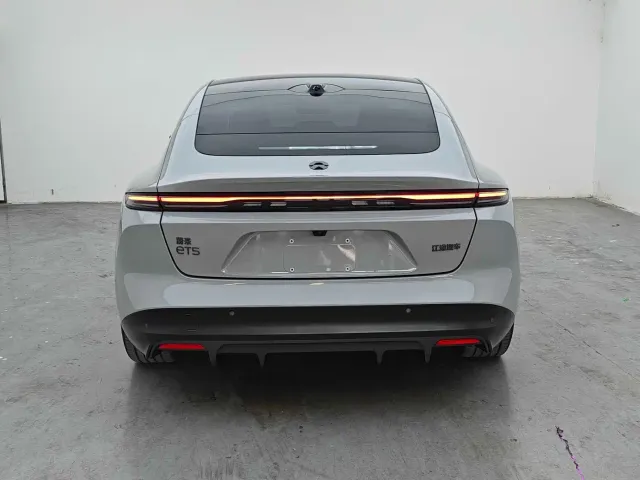 Nio ET5 — Фото автомобиля 8