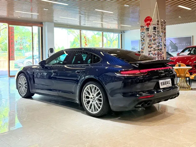 Porsche Panamera — Фото автомобиля 6
