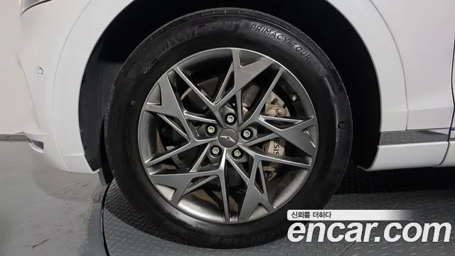 Genesis GV70 — Фото автомобиля 5