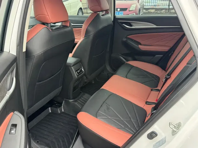 Changan Eado — Фото автомобиля 8