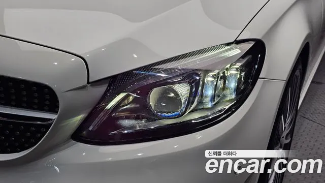Mercedes-Benz C-Class — Фото автомобиля 22