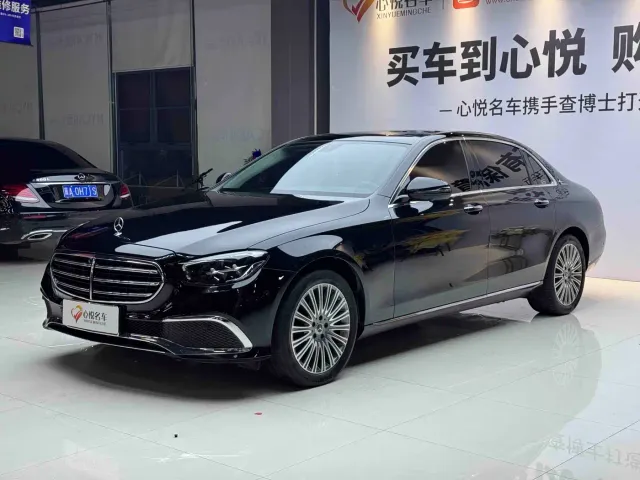 Фотография автомобиля — Mercedes-Benz E-Class