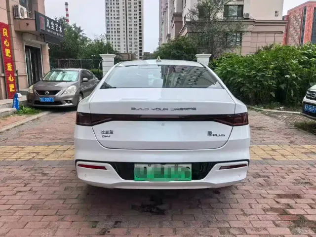 BYD Qin PLUS — Фото автомобиля 8