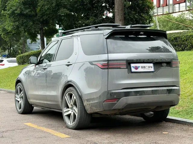 Land Rover Discovery — Фото автомобиля 4