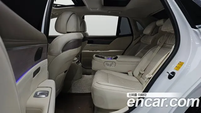 Genesis G90 — Фото автомобиля 10