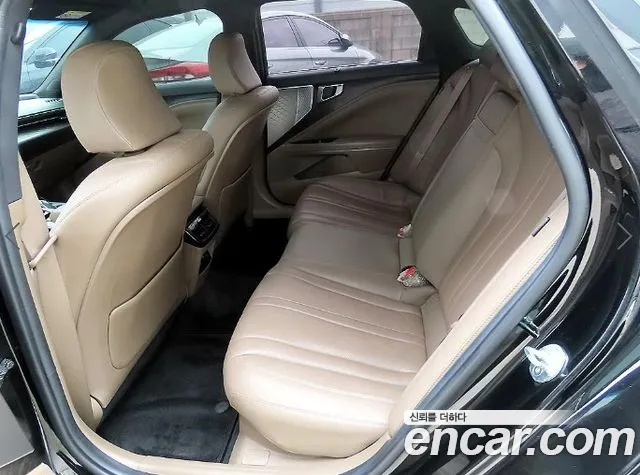 Kia K8 Hybrid — Фото автомобиля 5