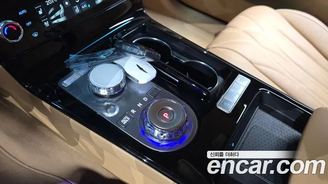 Genesis G80 Бензин 2.5 турбо AWD — Фото автомобиля 9
