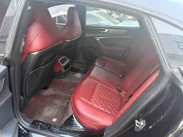 Audi A7L — Фото автомобиля 6