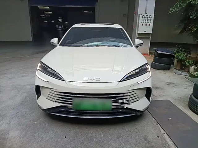 BYD Seal 07 DM-i — Фото автомобиля 2