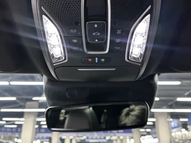 GAC Trumpchi GS8 — Фото автомобиля 23