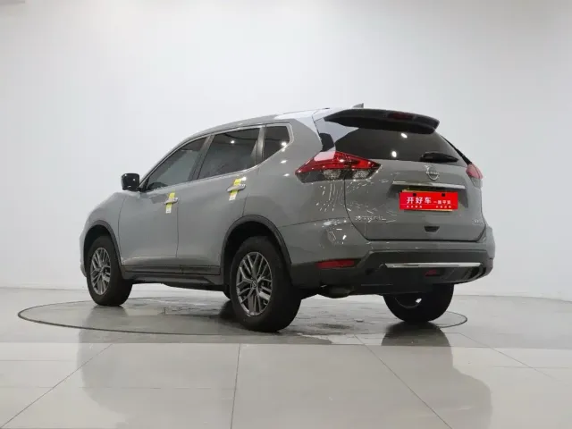 Nissan X-Trail — Фото автомобиля 6