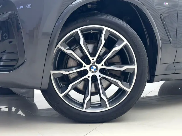 BMW X3 — Фото автомобиля 12