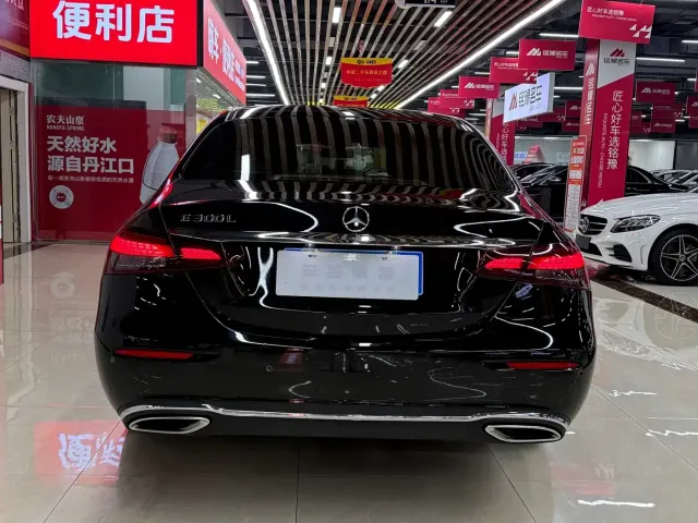 Mercedes-Benz Mercedes-Benz E-Class 2023 Facelift E 300 L Fashion — Фото автомобиля 9