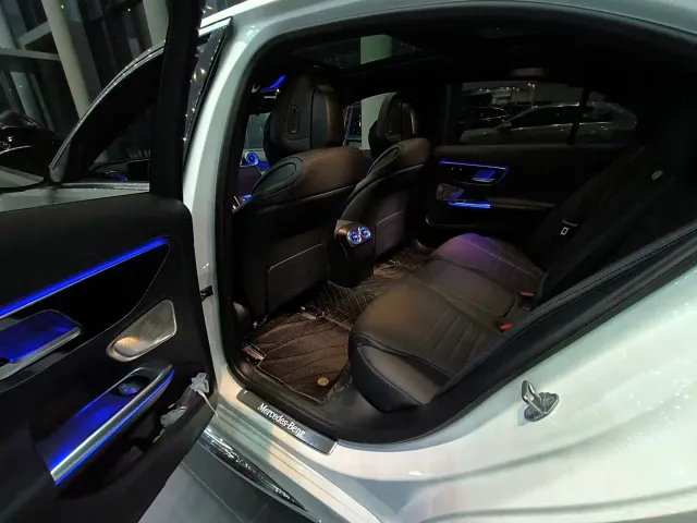 Mercedes-Benz C-Class — Фото автомобиля 5