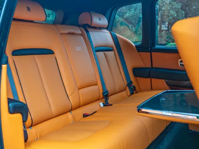 Rolls-Royce Cullinan — Фото автомобиля 20