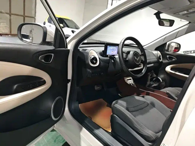 Wuling Bingo — Фото автомобиля 15