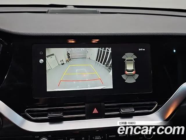 Kia Niro — Фото автомобиля 15