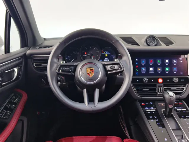 Porsche Macan — Фото автомобиля 8