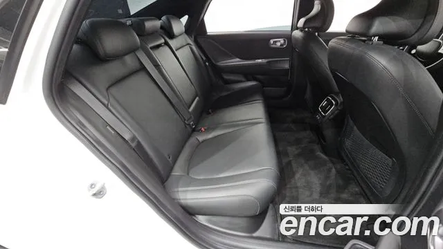 Hyundai Ioniq 6 — Фото автомобиля 17