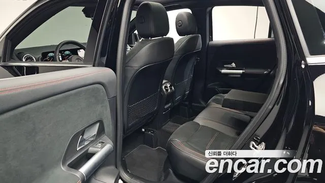 Mercedes-Benz GLA-Class H247 — Фото автомобиля 17