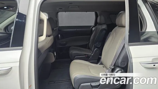 Kia Carnival 4th Gen — Фото автомобиля 13