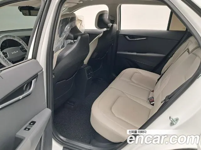 Kia Niro The All New Niro Signature — Фото автомобиля 12