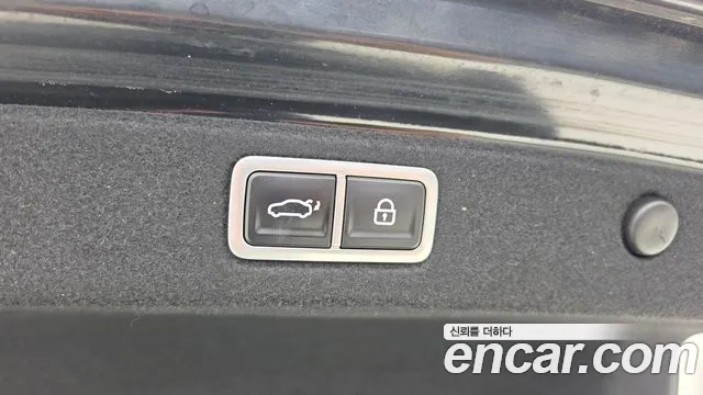 Hyundai Grandeur GN7 — Фото автомобиля 16