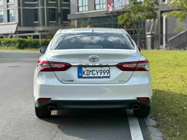 Toyota Camry — Фото автомобиля 4