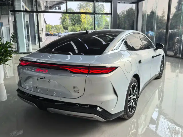 BYD Han L — Фото автомобиля 16