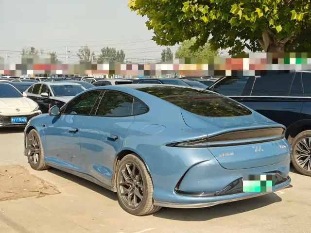 IM Motors L6 — Фото автомобиля 14