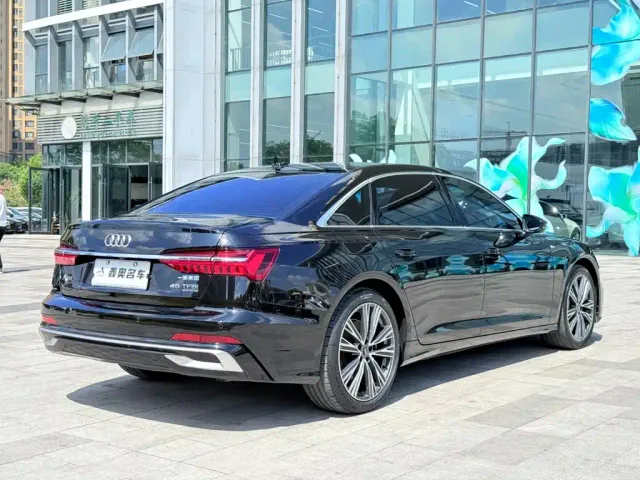 Audi A6L — Фото автомобиля 7