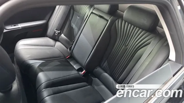 Hyundai Grandeur GN7 — Фото автомобиля 30