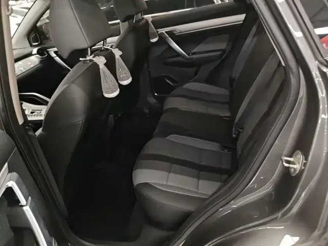 Geely Binyue — Фото автомобиля 16