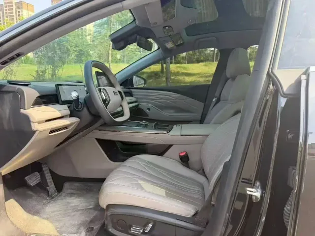 Geely Galaxy Xingyao 8 — Фото автомобиля 4